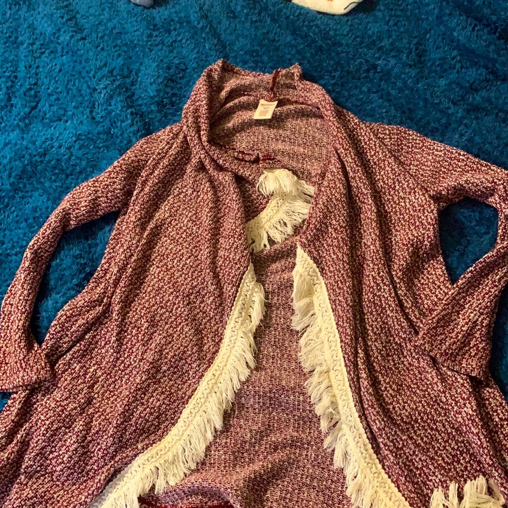 Red throw on sweater from H&M size s (girls)